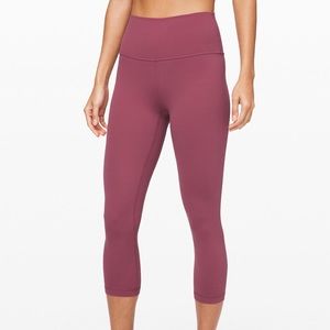 LULULEMON ALIGN CROP